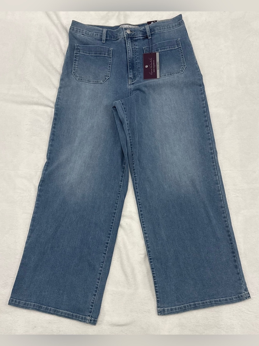 Women’s Gloria Vanderbilt Patch Pocket Wide Leg Jeans Light Wash Size 12 NWT
